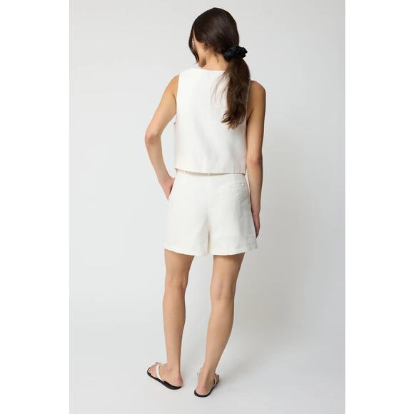 Almina Linen Pleated Shorts White - XS - Picture 3 of 3